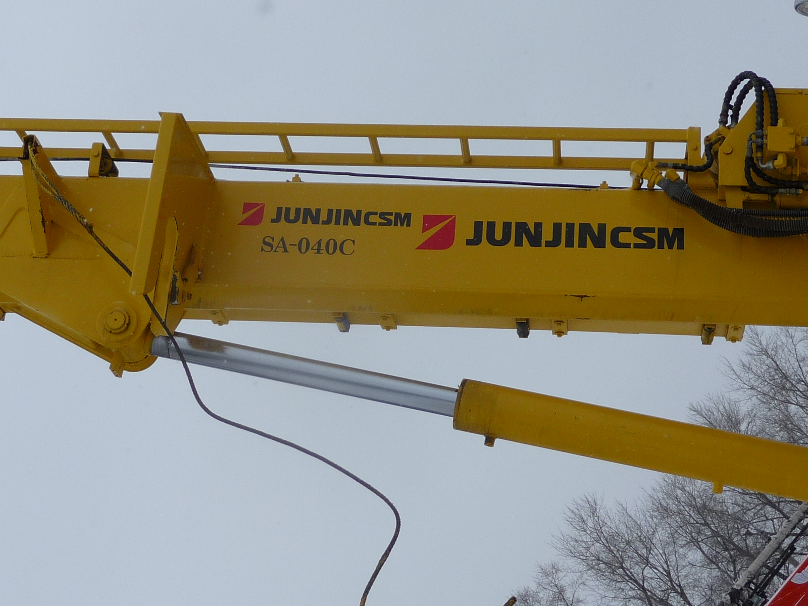 Автобуровая JunJin SA-040C