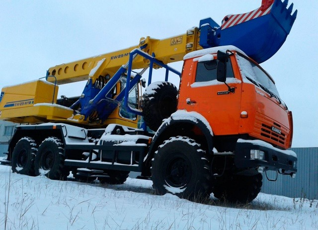 Экскаватор-планировщик Антей EW-25-M1