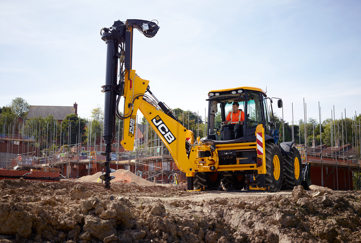 JCB PILINGMASTER