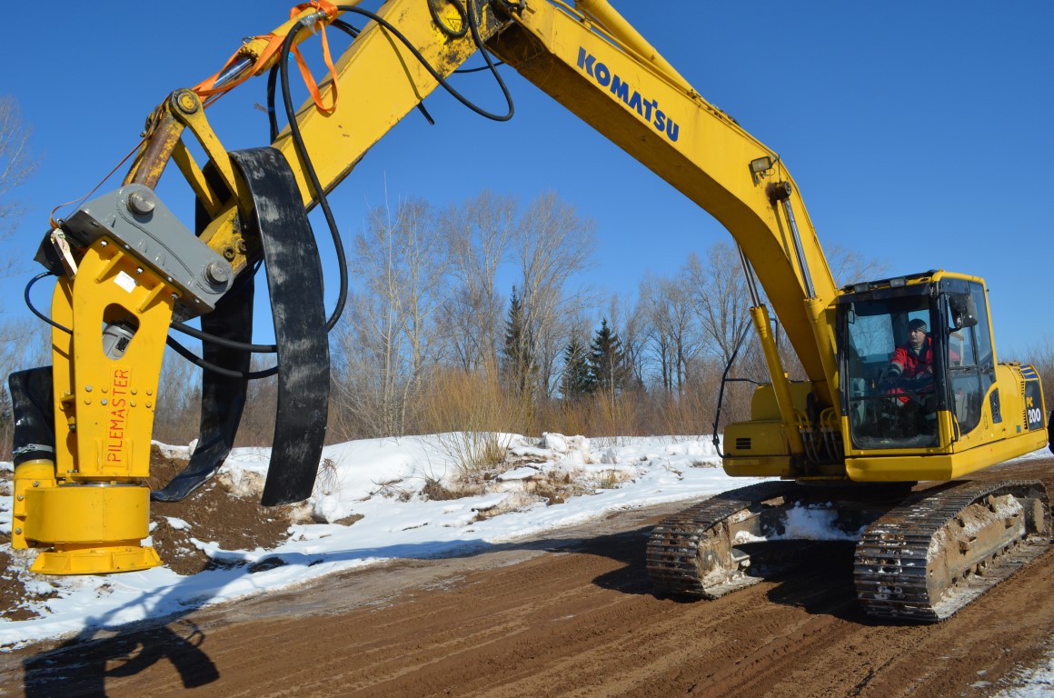 Экскаватор Komatsu PC200-8